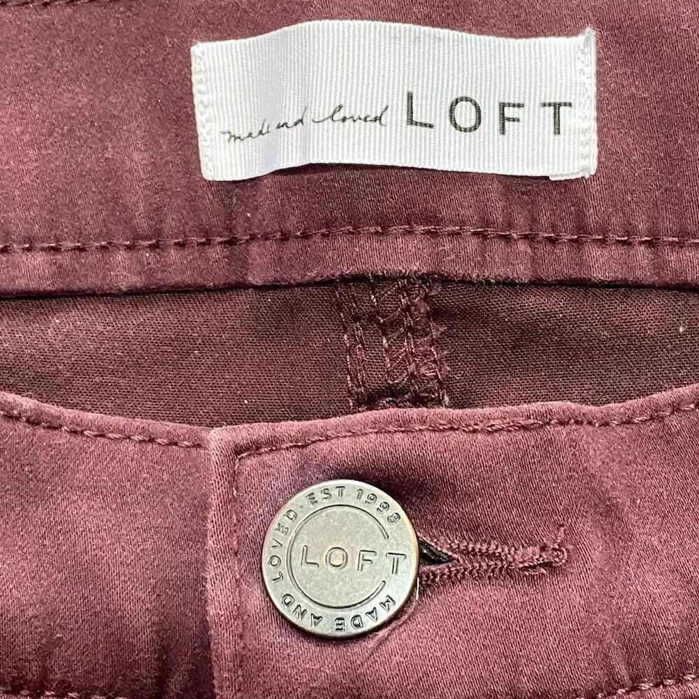 Loft Slim fit Tapered‎ leg Women’s size 31/12 Purple Super soft Stretch Jeans